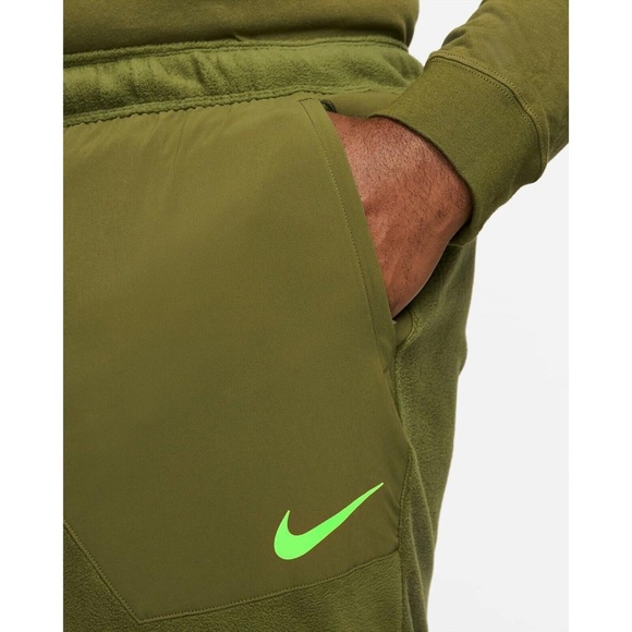 Nike Therma-fit Men`s Winterized Training Green - Picture 3 of 6